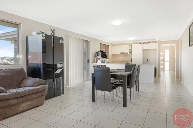 Seventh view of Homely house listing, 4 Sapphire Drive, Rutherford NSW 2320