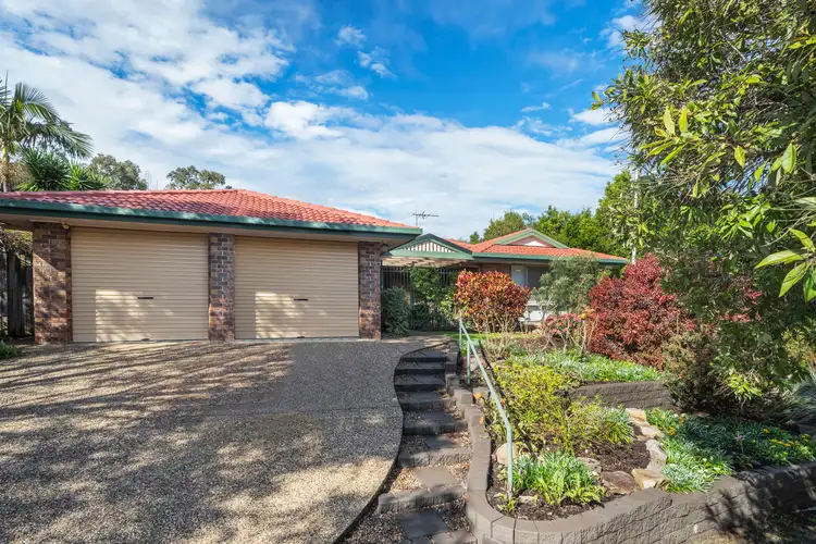 100 Rue Montaigne, Petrie QLD 4502