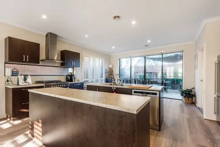 Second view of Homely apartment listing, 3/2 Cindy Court, Ferntree Gully VIC 3156