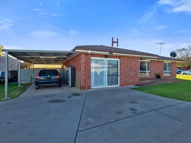 Second view of Homely house listing, 1/6 Amalfi Drive, Lavington NSW 2641