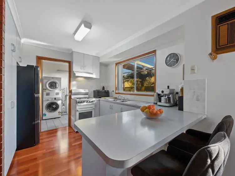 Fifth view of Homely house listing, 1/6 Amalfi Drive, Lavington NSW 2641