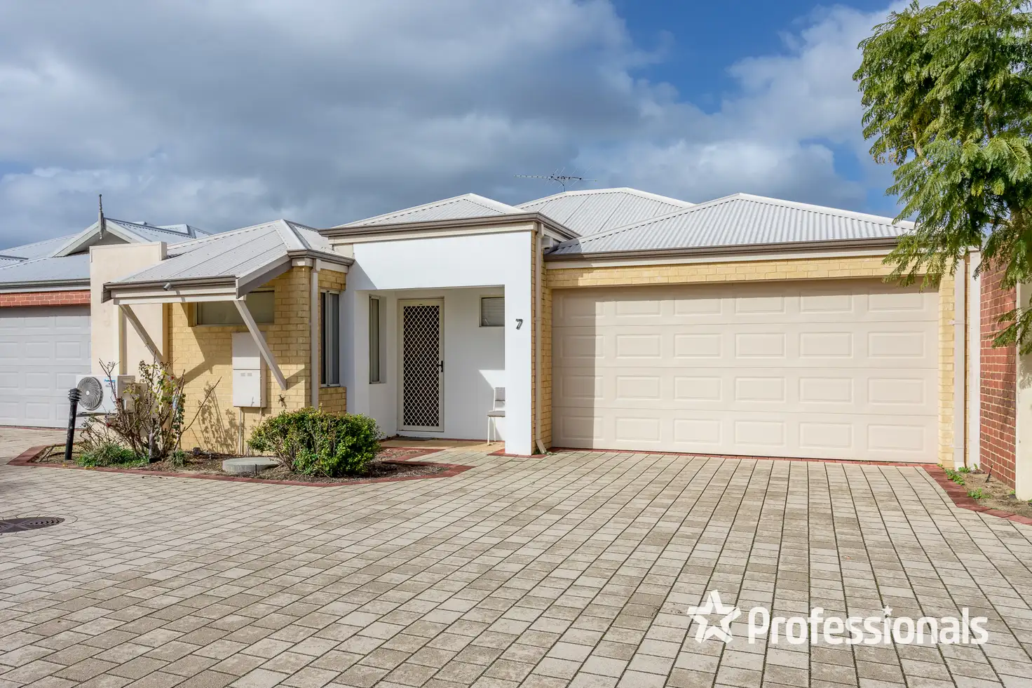 Main view of Homely villa listing, 7/41 Sixth Road, Armadale WA 6112