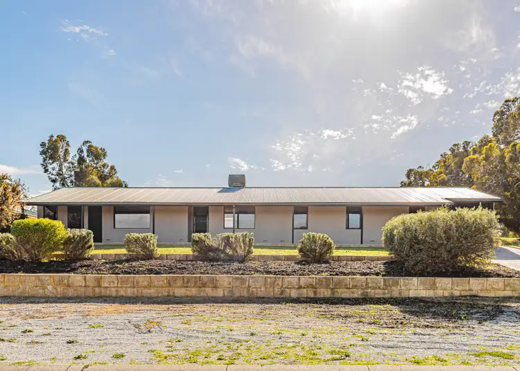 15 Wortley Road, Greenmount WA 6056