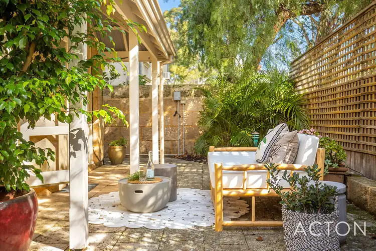 8B John Street, North Fremantle WA 6159