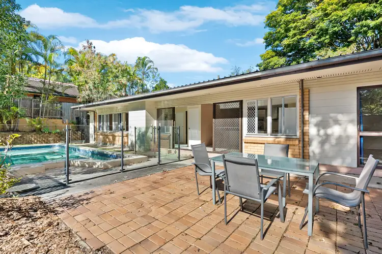 96 Market Street South, Indooroopilly QLD 4068