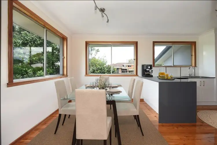 Fifth view of Homely house listing, 8 Barrymount Crescent, Mount Lofty QLD 4350