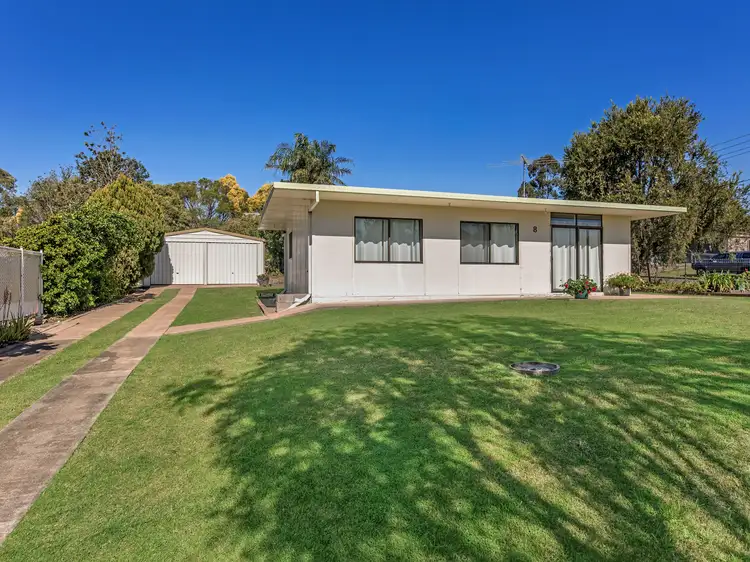 8 Melbury Street, Willowbank QLD 4306