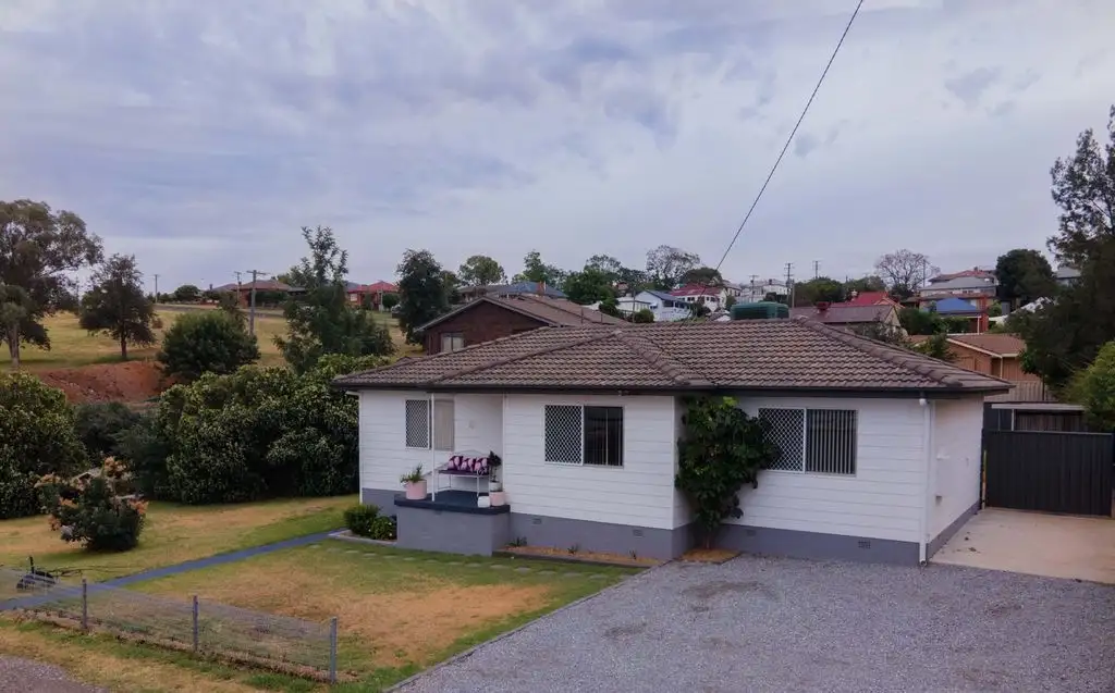 Main view of Homely house listing, 18 Griffin Avenue, Tamworth NSW 2340