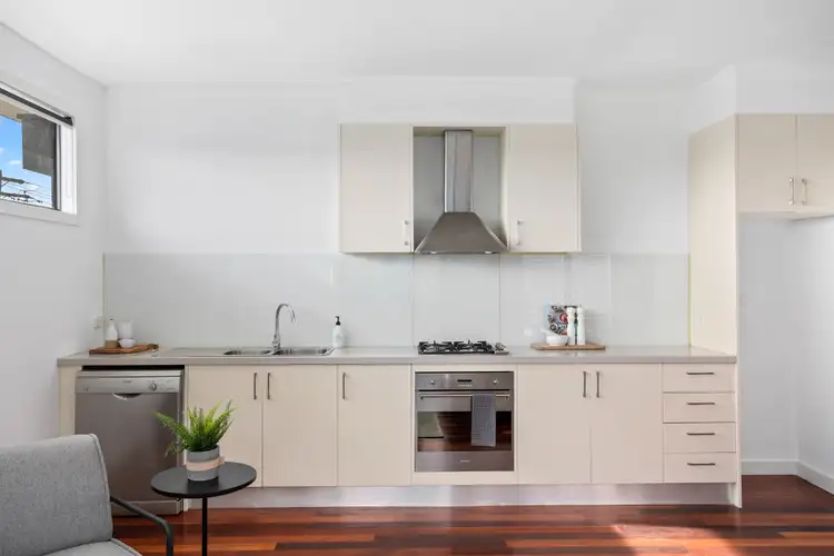4/2 Murphy Street, Altona North VIC 3025