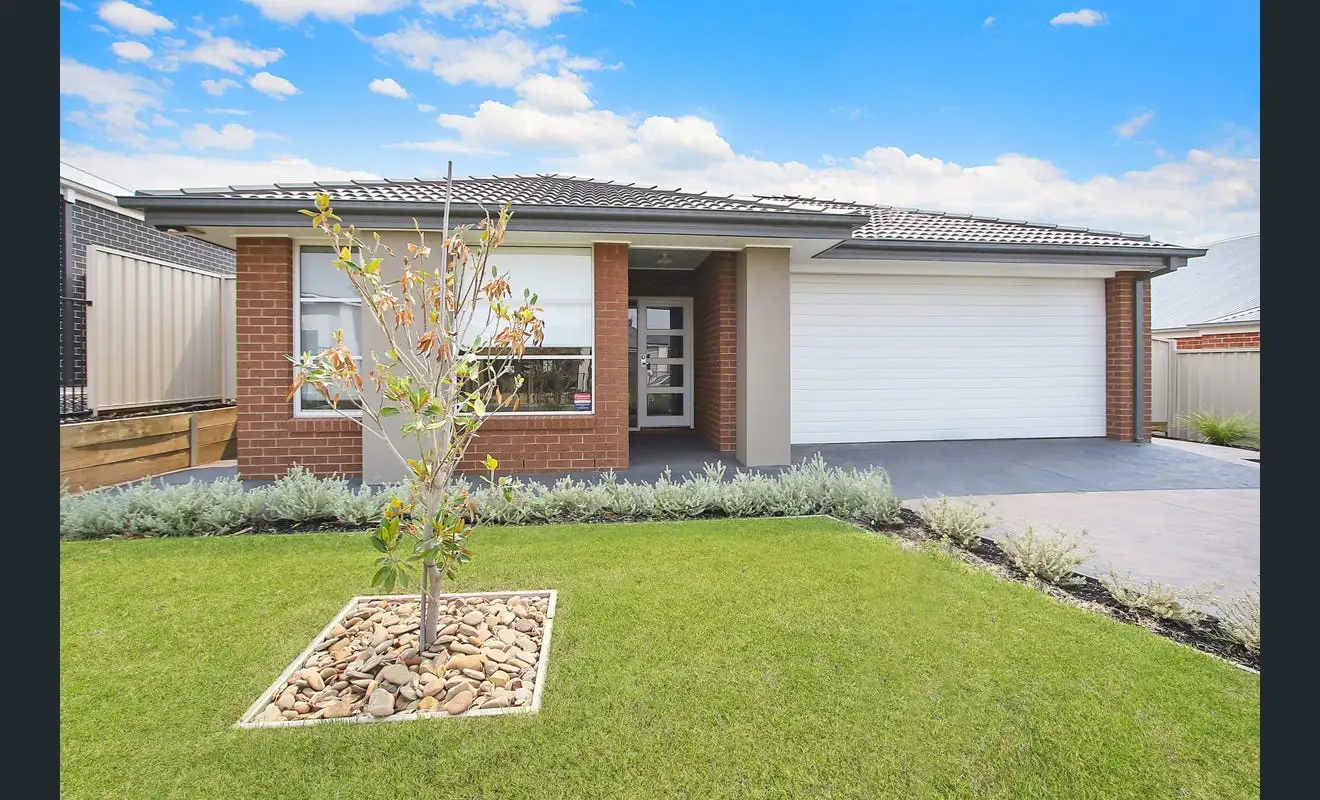Main view of Homely house listing, 10 Keysor Way, Wodonga VIC 3690