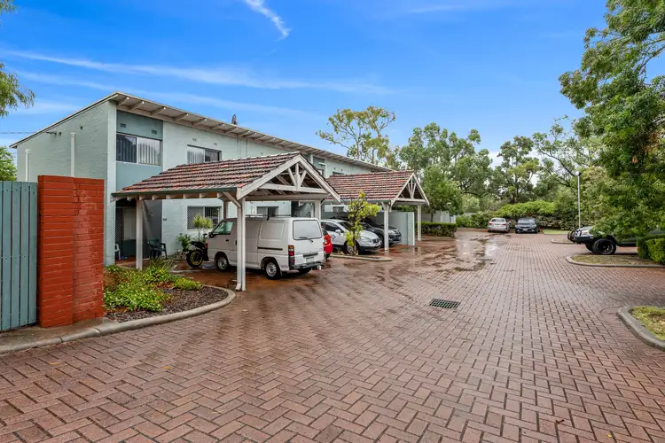 22D Casserley Avenue, Girrawheen WA 6064