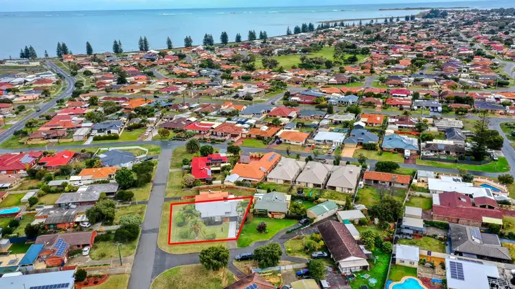 Second view of Homely semi-detached listing, 1A Capri Place, Safety Bay WA 6169