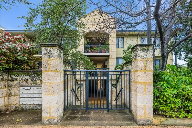 26 Glyde Street