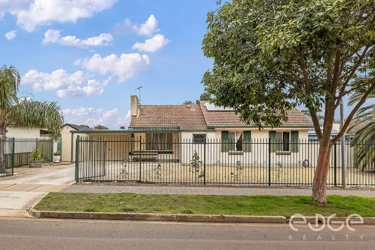 4 Andrews Road, Elizabeth Downs SA 5113