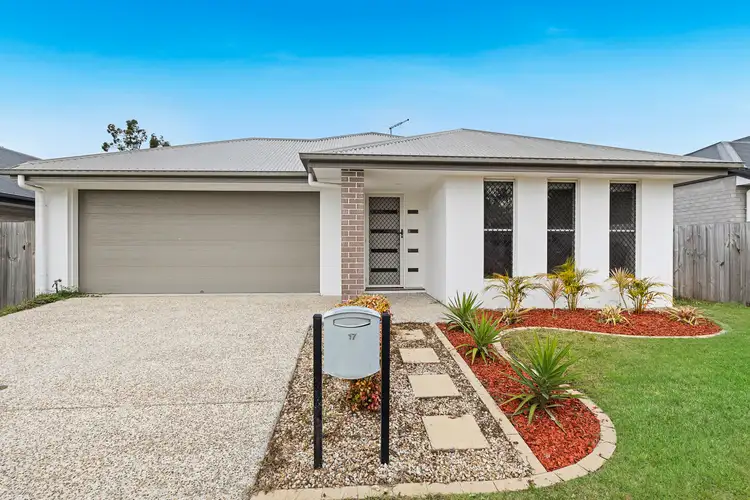 17 Frederick Place, Park Ridge QLD 4125