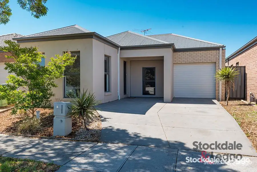 Main view of Homely house listing, 8 Highbury Circuit, Craigieburn VIC 3064