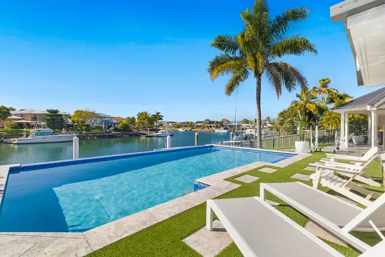 22 Bowsprit Parade, Raby Bay QLD 4163