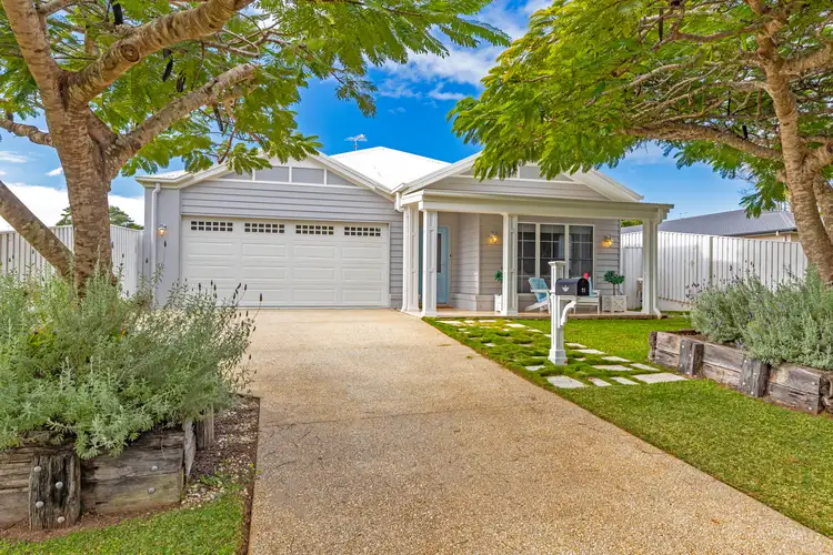 11 Thorn Street, Ormiston QLD 4160