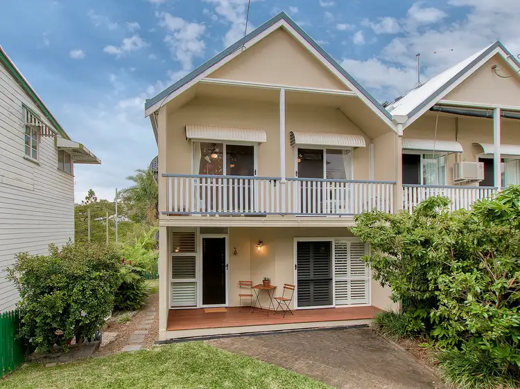 Main view of Homely townhouse listing, 2/60 Oxford Terrace, Taringa QLD 4068