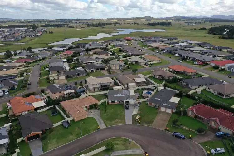 Second view of Homely house listing, 7 Joseph Close, Rutherford NSW 2320