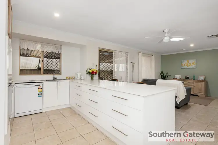 Seventh view of Homely house listing, 7B Loep Court, Parmelia WA 6167