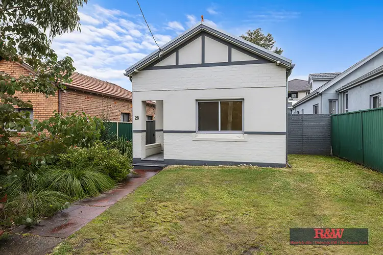 28 Benaroon Road, Lakemba NSW 2195
