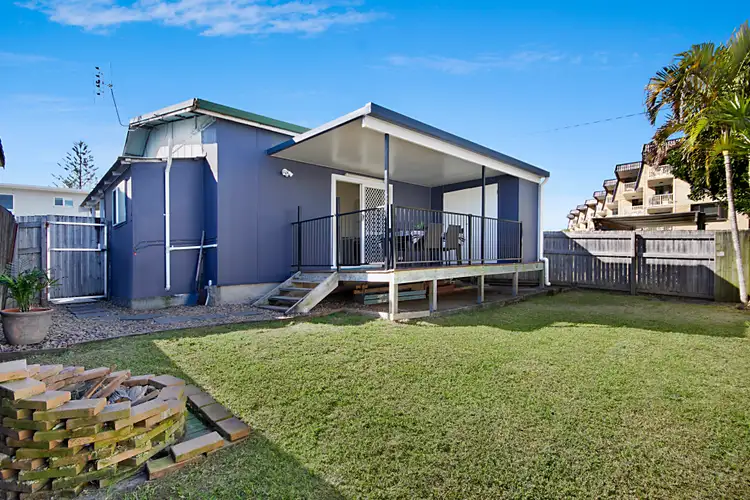 Second view of Homely semi-detached listing, 2/5 Kingscliff Street, Kingscliff NSW 2487