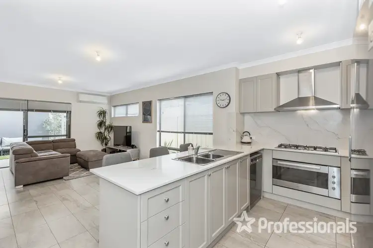 Fifth view of Homely unit listing, 1/30 Willespie Drive, Pearsall WA 6065