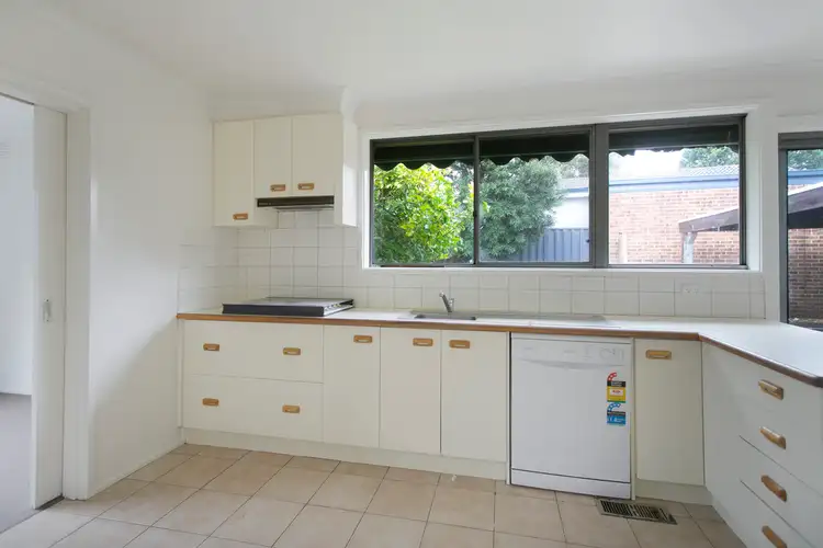 Fifth view of Homely house listing, 1 Geneva Court, Frankston VIC 3199
