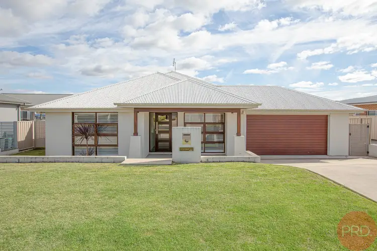 92 Canterbury Drive, Raworth NSW 2321