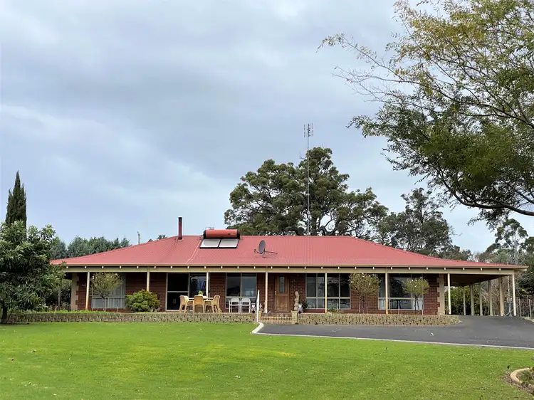 19 Caniroglen Court, Manjimup WA 6258