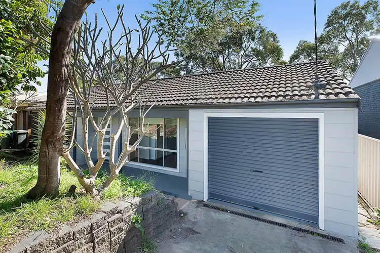 42 Lakeview Road