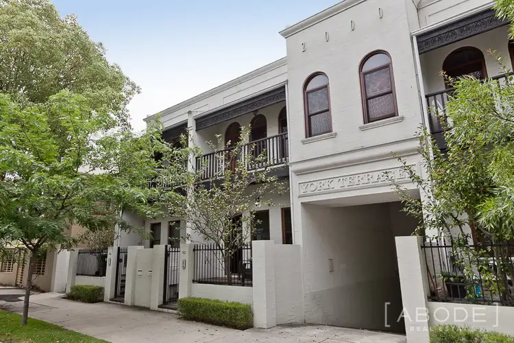 42 York Street