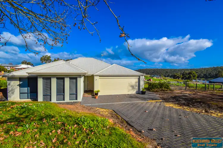 17 Gleneagles Drive, Bridgetown WA 6255