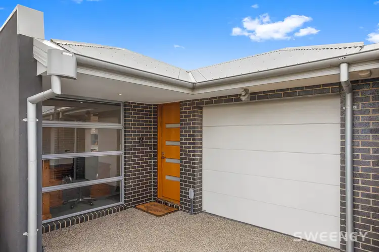 4/64 Misten Avenue, Altona North VIC 3025