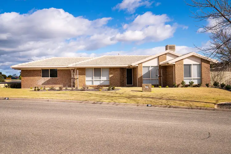 19 Hartigan Street, Thurgoona NSW 2640