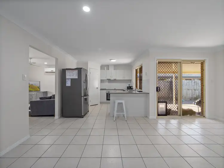 Sixth view of Homely house listing, 10 Gow Court, Crestmead QLD 4132