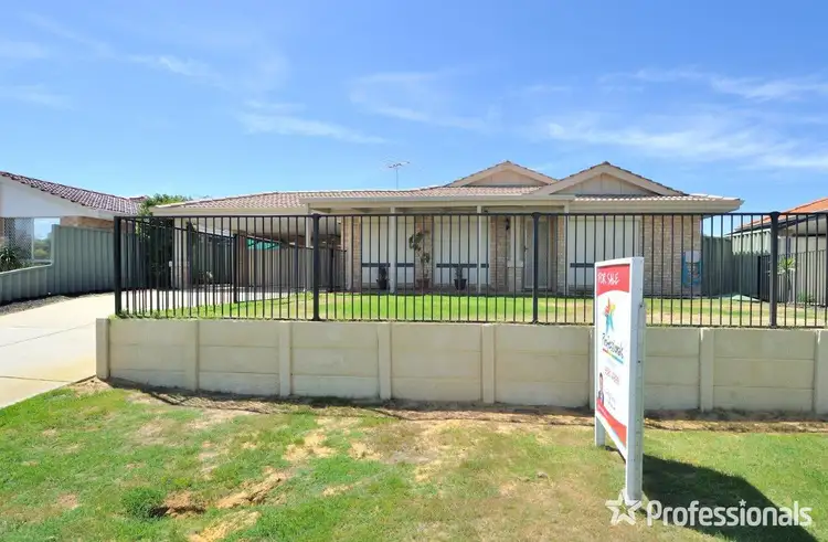 15 Jean Pierre Drive, Warnbro WA 6169