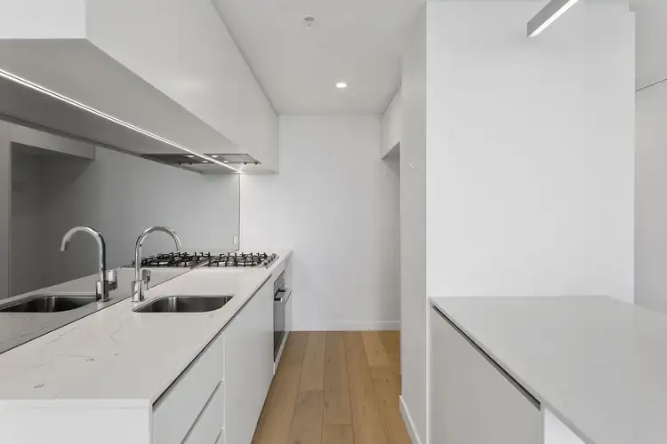 Third view of Homely apartment listing, 905/477 Boundary Street, Spring Hill QLD 4000