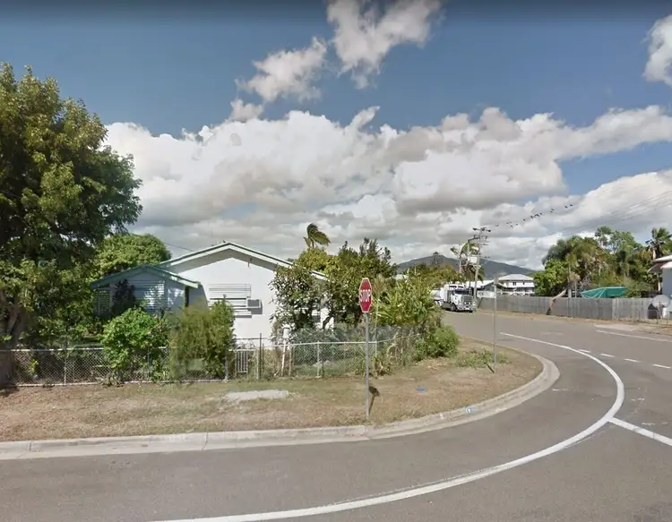 10 Kent Street, Gulliver QLD 4812