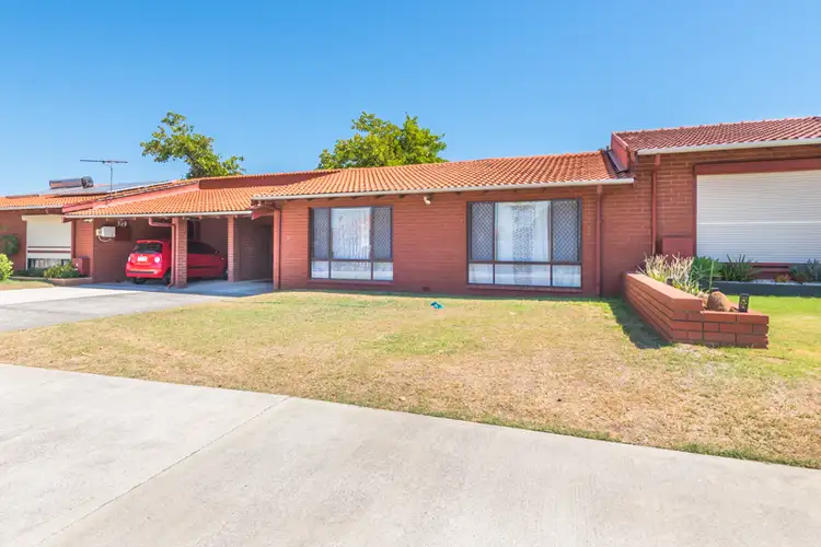 4/352 Sydenham Street, Cloverdale WA 6105