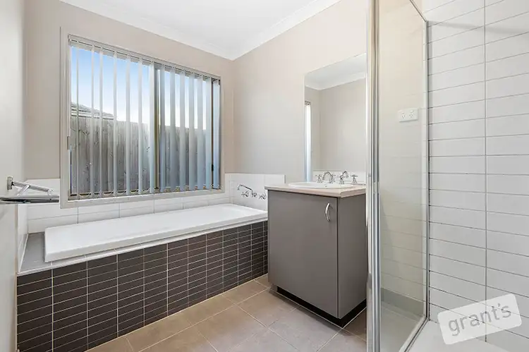 Seventh view of Homely house listing, 86 Sandalwood Drive, Pakenham VIC 3810