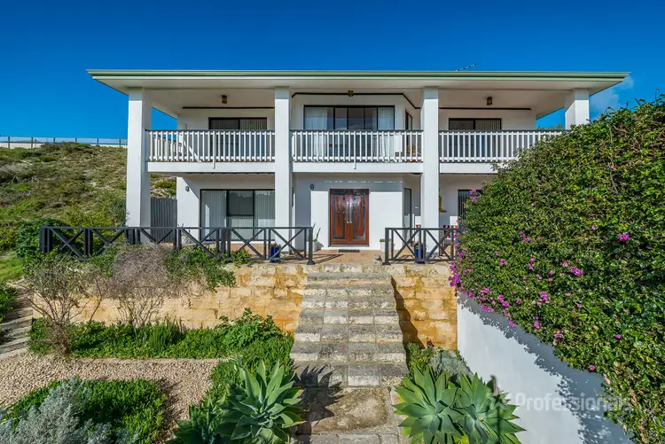 6 Charnwood Avenue, Two Rocks WA 6037