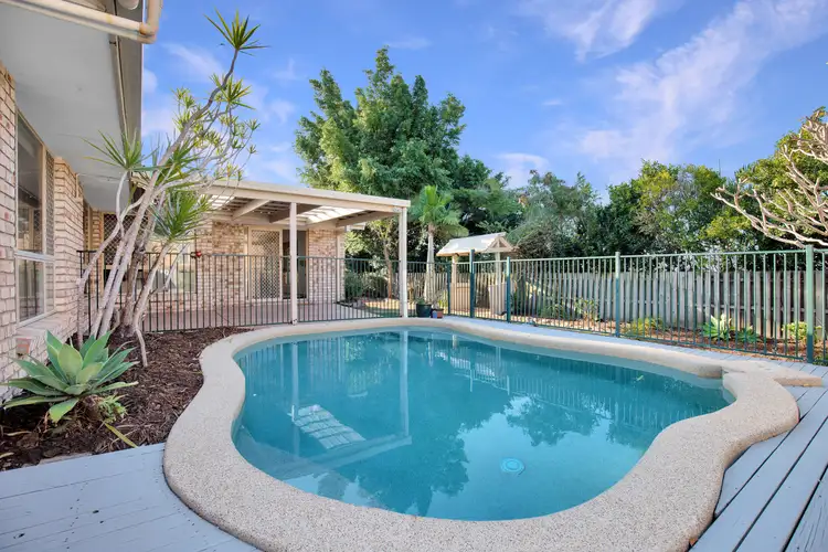 16 Daintree Drive, Parkwood QLD 4214