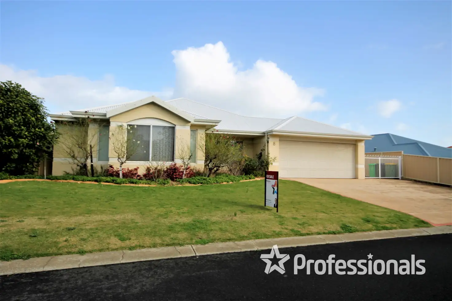 Main view of Homely house listing, 8 Flannerys Lane, Australind WA 6233