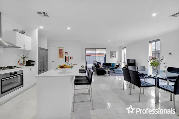 Main view of Homely house listing, 25 Berkshire Approach, Piara Waters WA 6112