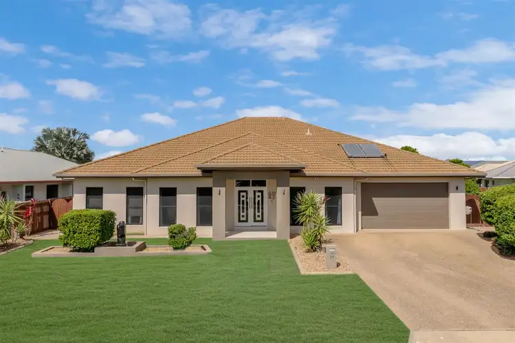 17 Dampier Crescent, Burdell QLD 4818