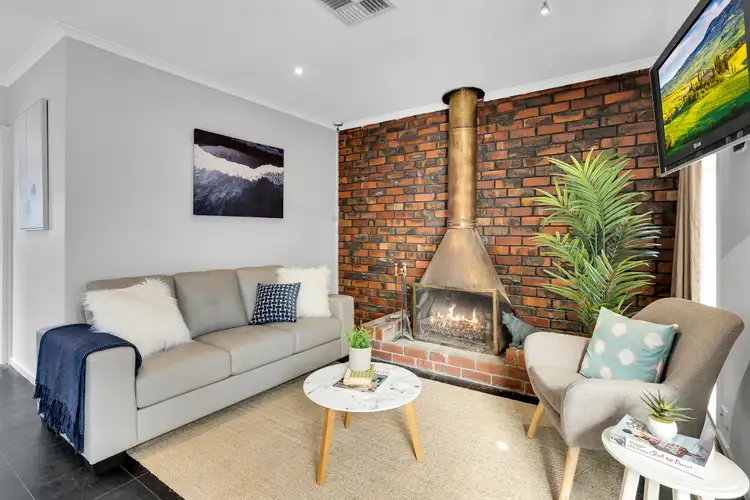 Fifth view of Homely house listing, 2 Aringa Court, Ferntree Gully VIC 3156