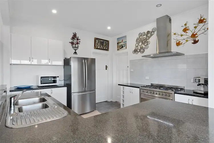 23 Deacon Street, Upper Burnie TAS 7320