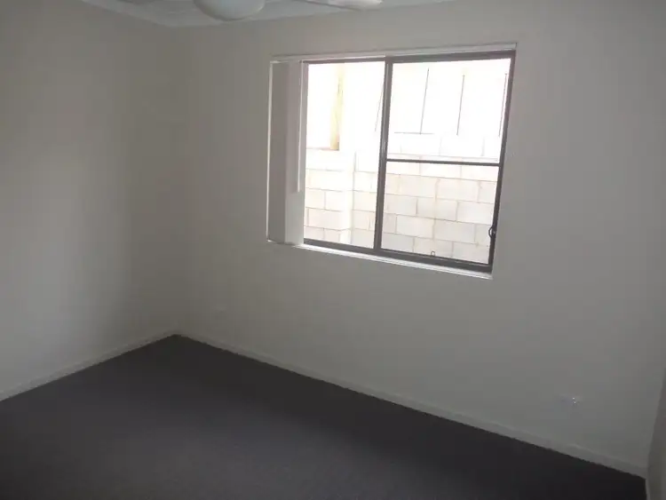 Fifth view of Homely semi-detached listing, 10 Reserve Road, Cranley QLD 4350